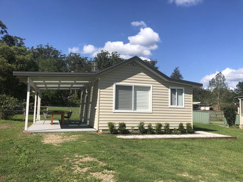 The Kookaburra Cottage - Tourism Hervey Bay 1