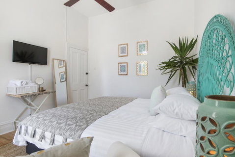 The Local Hotel - Tourism Hervey Bay 3