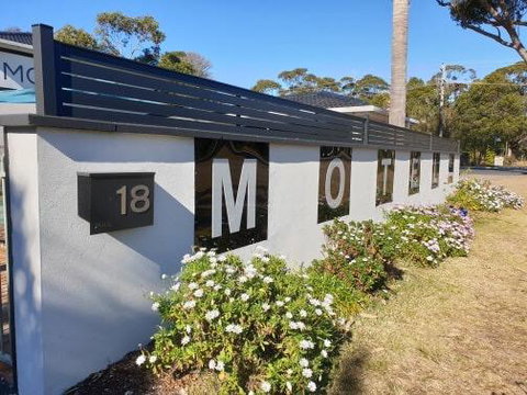 The Lodge Broulee - Hervey Bay Accommodation 2