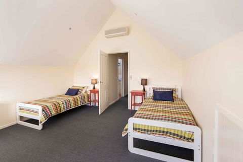 The Loft - Waterfront With Private Pool - Tourism Hervey Bay 1