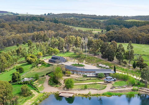 The Loft At Butlers Lane Vineyard - Tourism Hervey Bay 0