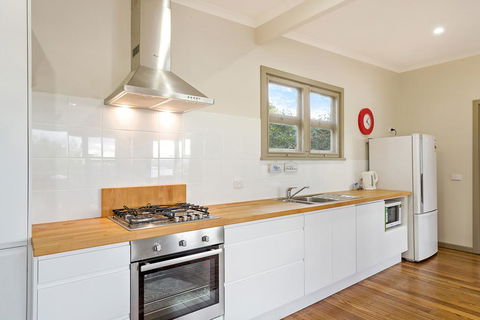 The Love Shack - Tourism Hervey Bay 1