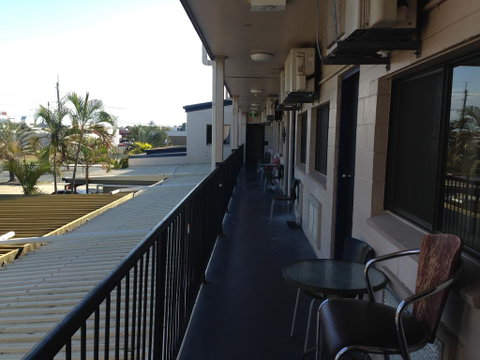 The Metropolitan Hotel - Hervey Bay Accommodation 2