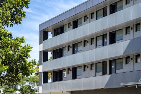 The Mid Pacific - Hervey Bay Accommodation 1