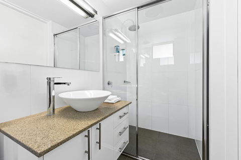 The Mid Pacific - Hervey Bay Accommodation 3