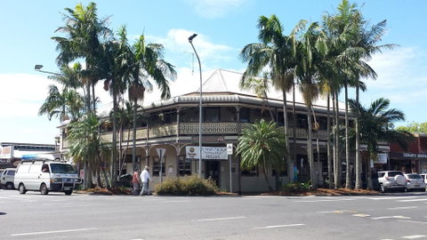 The Middle Pub - Hervey Bay Accommodation 0
