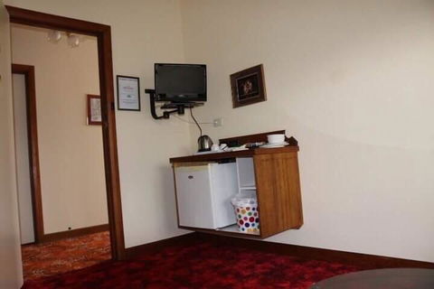 The Oast Inn Formaly Rosies Inn - Hervey Bay Accommodation 1