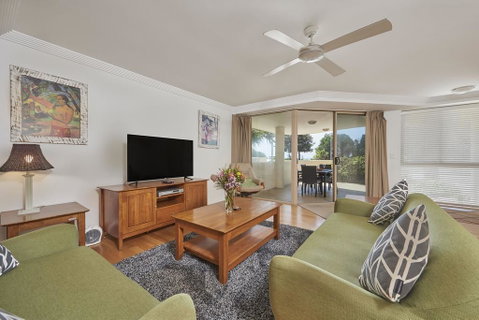 The Palms 2 @ Clarkes Beach - Hervey Bay Accommodation 0