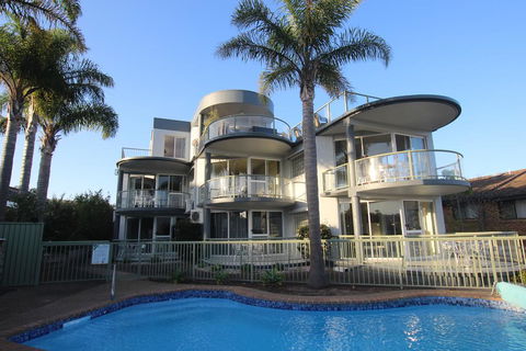 The Palms Apartments - Hervey Bay Accommodation 1