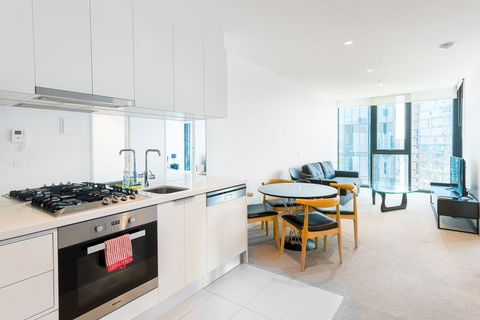 The Platinum Apartment In Melbourne - Tourism Hervey Bay 0