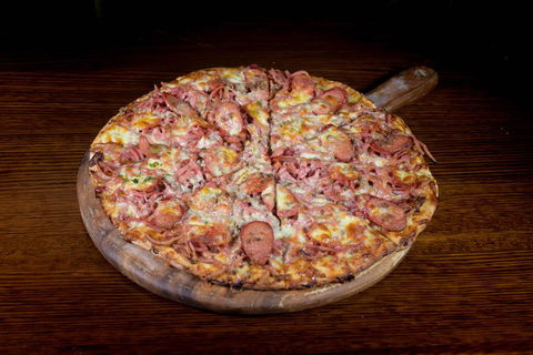 The Queensland Hotel - Hervey Bay Accommodation 2