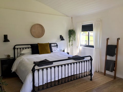 The Retreat - Tourism Hervey Bay 0