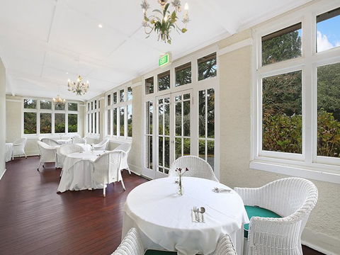 The Robertson Hotel - Tourism Hervey Bay 2