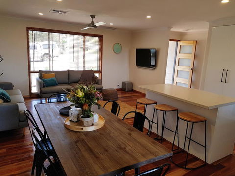The Salty Gum - Maslin Beach - Hervey Bay Accommodation 0
