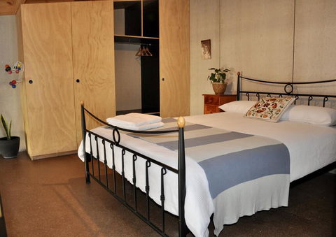 The Shouse - Durrants Lookout - Hervey Bay Accommodation 1