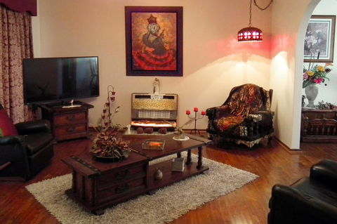 The Spanish Retreat And BnB - 24 Hrs - Hervey Bay Accommodation 0
