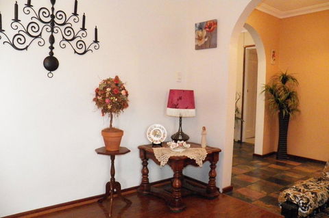 The Spanish Retreat And BnB - 24 Hrs - Hervey Bay Accommodation 2