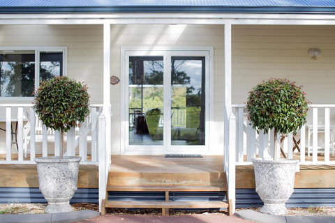 The Summer House Retreat - Hervey Bay Accommodation 0