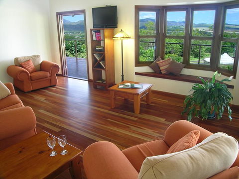 The Summit Bed & Breakfast - Hervey Bay Accommodation 0