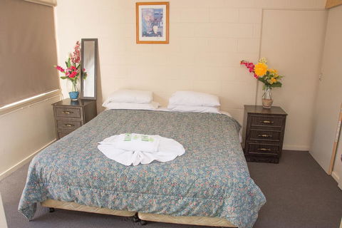 The Swiss Motel - Tourism Hervey Bay 2