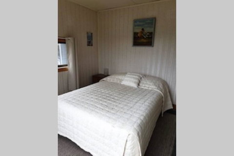 The Tin Dragon - Tourism Hervey Bay 3