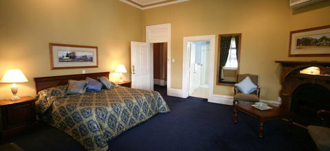 The York Palace Hotel - Tourism Hervey Bay 2