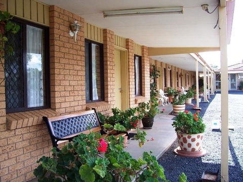 Three Ways Motel - Tourism Hervey Bay 0