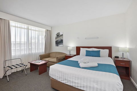 Thunderbird Motel Yass - Hervey Bay Accommodation 0