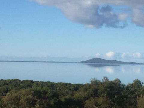 Tidal Dreaming Seaview Cottages - Hervey Bay Accommodation 2