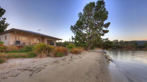 Tides Reach - Tourism Hervey Bay 1
