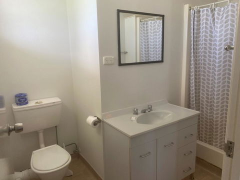 Tin Can Bay Budget Accommodation - Hervey Bay Accommodation 2