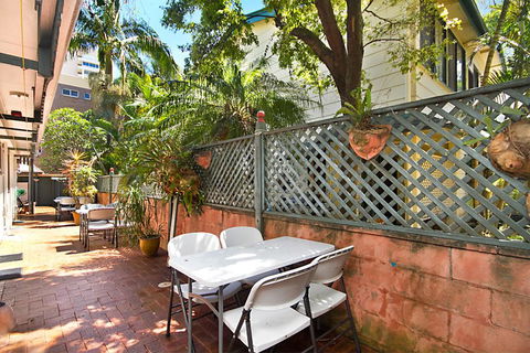 Tondio Terrace Flat 5 - Pet Friendly, Ground Floor Budget Style Accommodation - Hervey Bay Accommodation 2