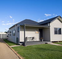 Topaz Cottage - Hervey Bay Accommodation