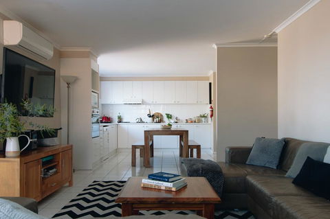 Torquay Retreats - Anderson - Hervey Bay Accommodation 1