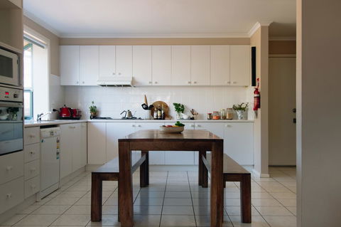 Torquay Retreats - Anderson - Hervey Bay Accommodation 3