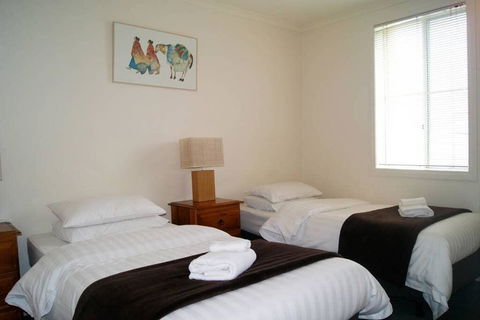 Townhouse@Moonee Ponds 4KM To CBD - Tourism Hervey Bay 0