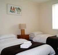 TownhouseMoonee Ponds 4KM to CBD - Tourism Hervey Bay