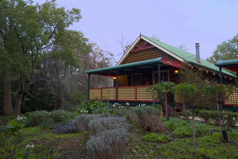 Trawool Cottages And Farmstay - Hervey Bay Accommodation 2