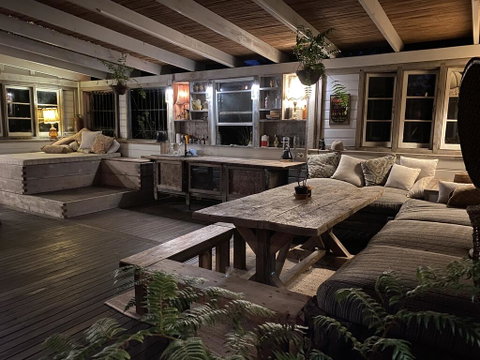 Treehouse On Plantation - Hervey Bay Accommodation 2