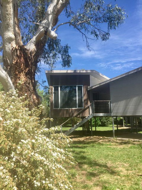 Treehouse Retreat - Tourism Hervey Bay 3