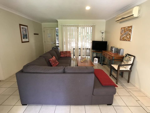 Treetops Lakeside Apartments - Hervey Bay Accommodation 3