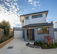 Trendy sweet home 4BedsBlackburn South - Hervey Bay Accommodation