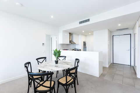 Trendy, Self Contained Inner City Apartment - Hervey Bay Accommodation 2