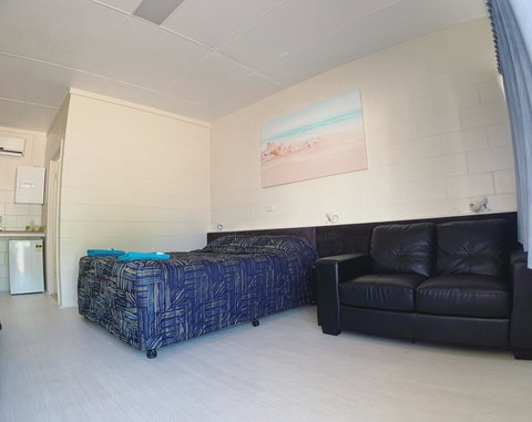 Tropical City Motor Inn - Hervey Bay Accommodation 2