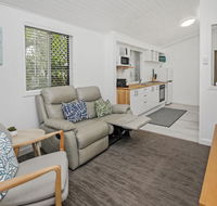 Tropical on McKenzie MK1 - Hervey Bay Accommodation