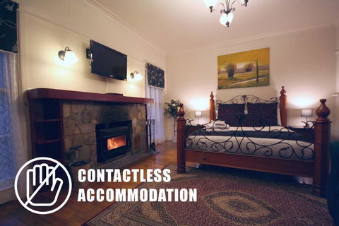 Tudor Cottages - Hervey Bay Accommodation 2