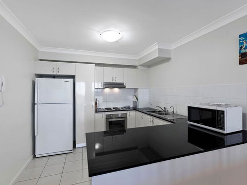 Twin Shores 67 - Tourism Hervey Bay 1