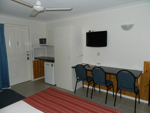 Twin Towns Motel - Hervey Bay Accommodation 2