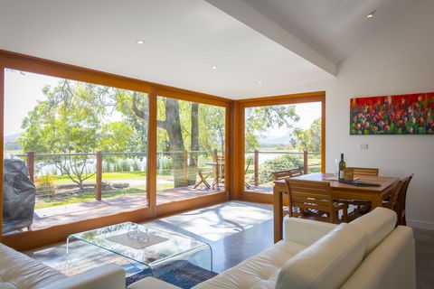 Two Doors - Hervey Bay Accommodation 1