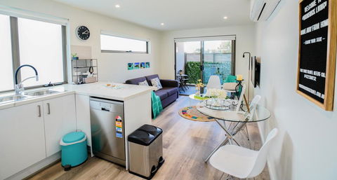 U101 Brunswick Living Brand New Deluxe Balcony Apartment Close To Airport And CBD - Hervey Bay Accommodation 0
